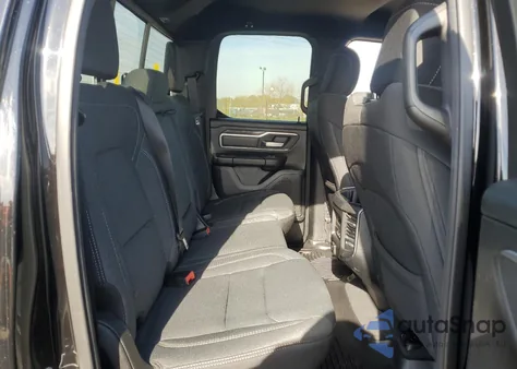 2019 Ram 1500 Big Horn/Lone Star из США, поврежденный, VIN 1C6RREBT1KN617342